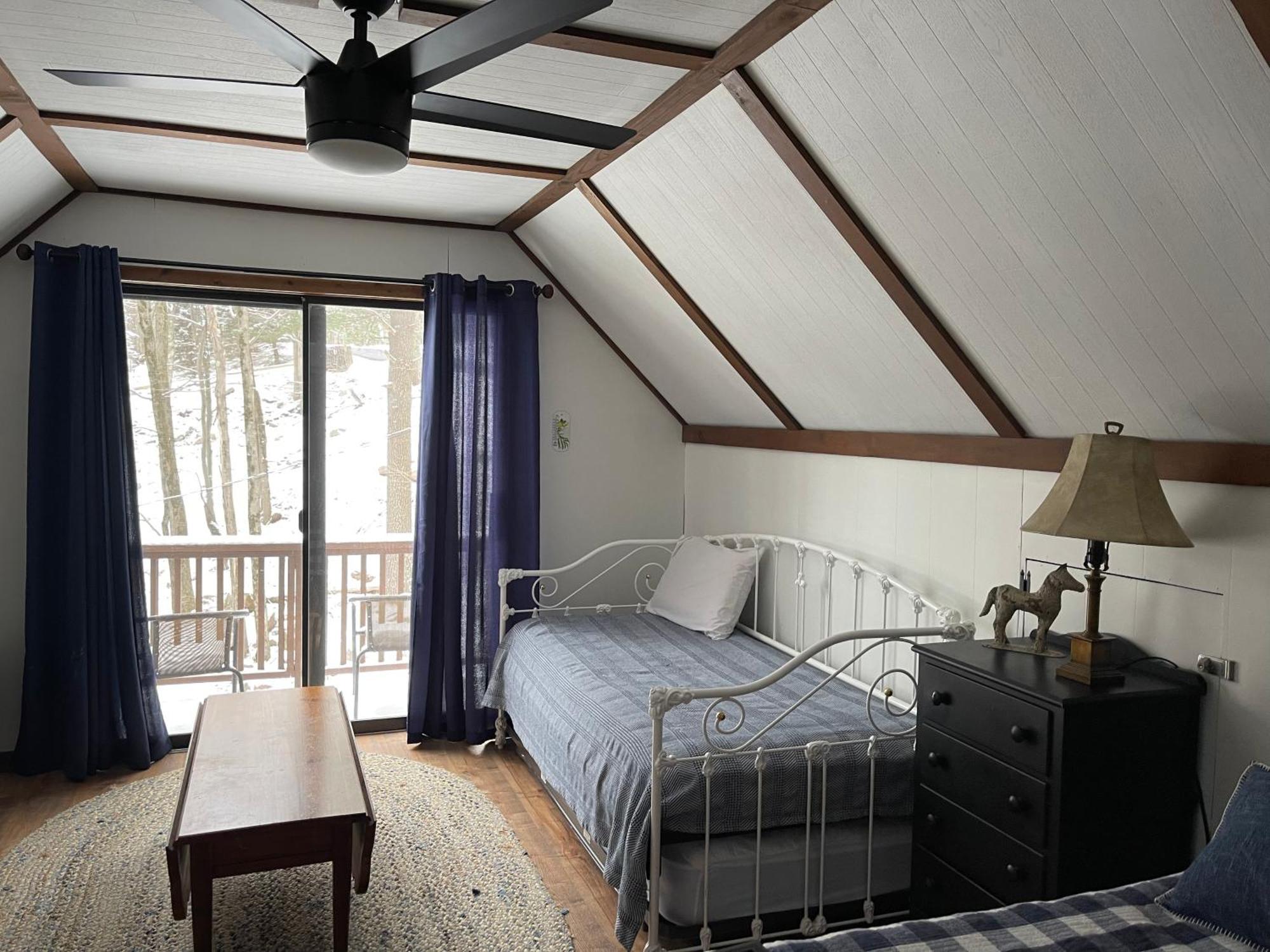 Pocono Mountain View Lake House In Лейк Хармъни Екстериор снимка