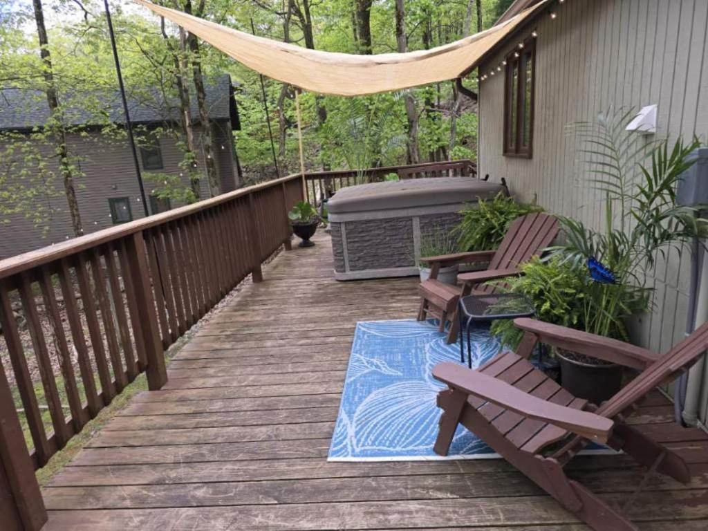 Pocono Mountain View Lake House In Лейк Хармъни Екстериор снимка